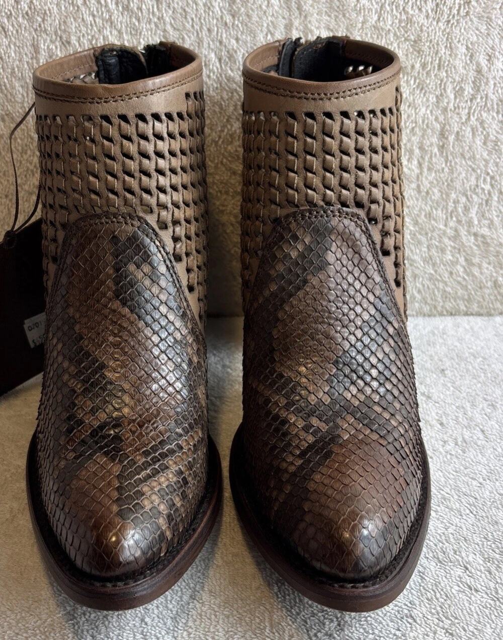 Cuadra Ladies Brown Python Pointed Toe Ankle Boot Size 7. 5 M 66272